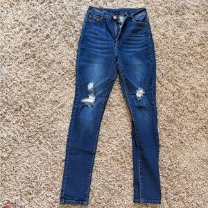 Stylish Blue Distressed Women Jeans